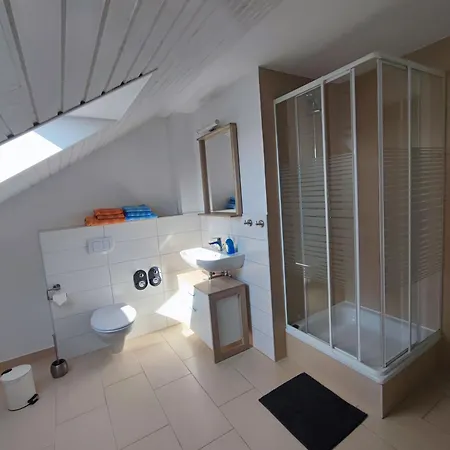 Daire Wittkatis, Laendlich, Naehe Schweriner Moltow