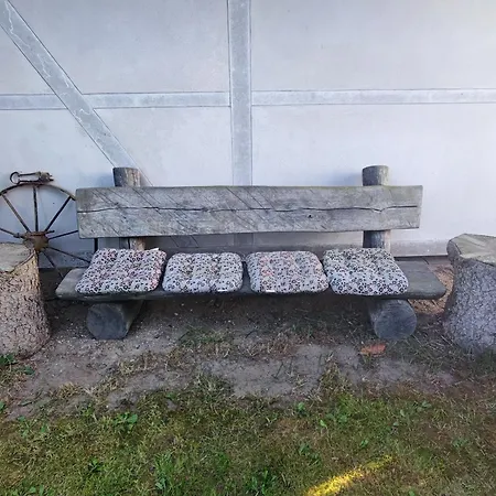 Wittkatis, Laendlich, Naehe Schweriner Daire