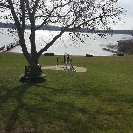 Daire Wittkatis, Laendlich, Naehe Schweriner