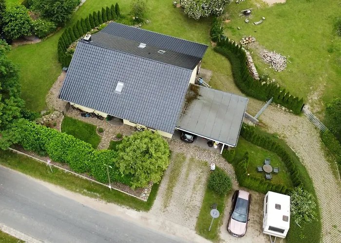 Wittkatis, Laendlich, Naehe Schweriner Moltow